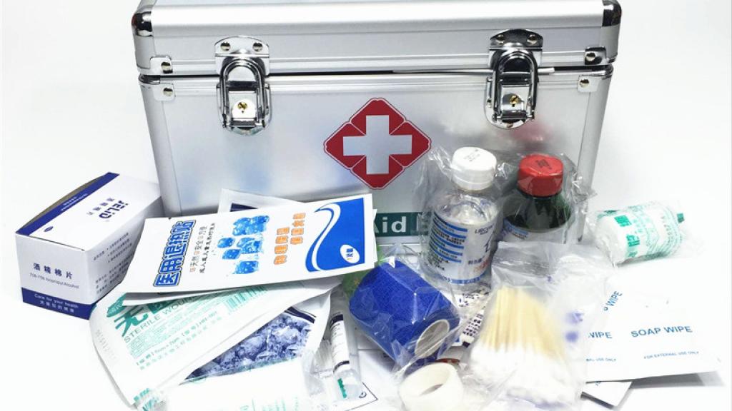 Тайны врачебного чемоданчика: что должно находиться в медицинской укладке