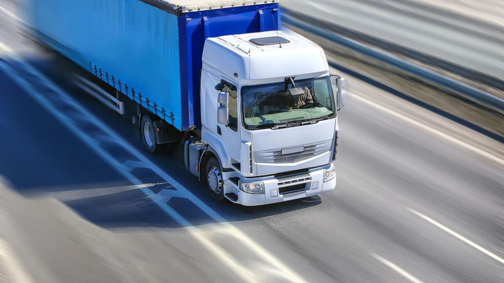 Перевозка грузов автомобильным транспортом: что важно знать